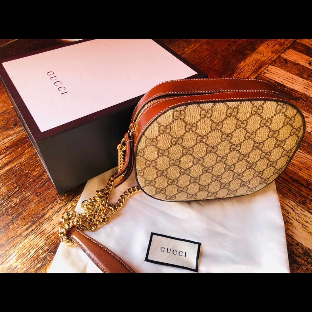 Gucci GG Supreme Mini Chain Bag